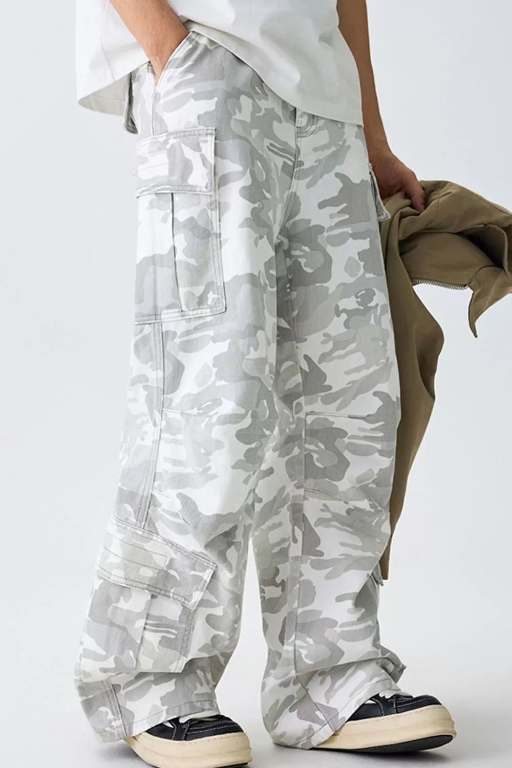Men's Relaxed Fit Camo Cargo Pants