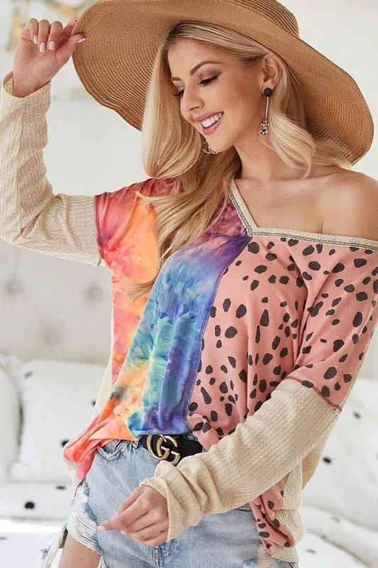 Print Block V Neck Top with Contrast Stitching