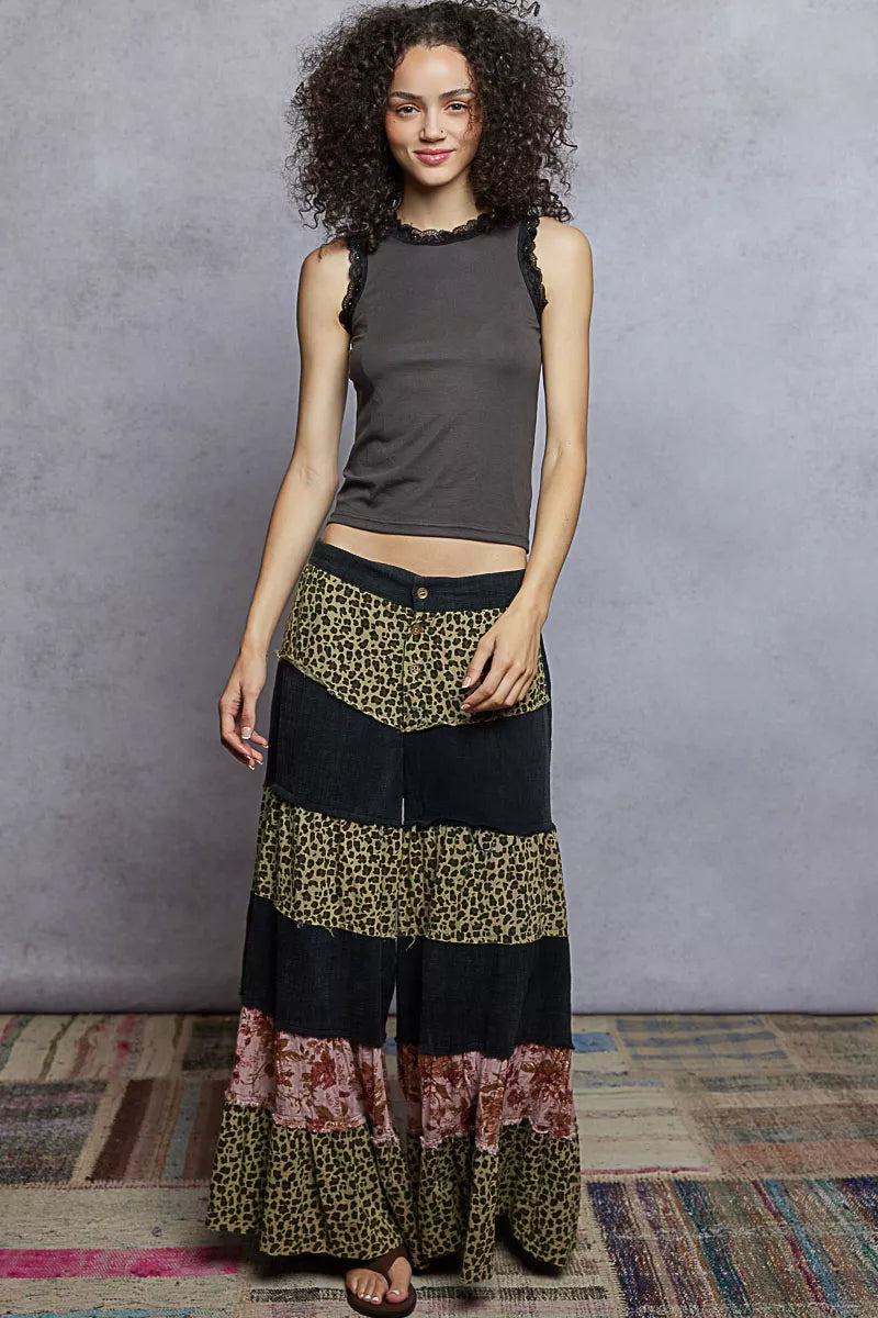 Round Neck Cropped Tank with Lace Trim