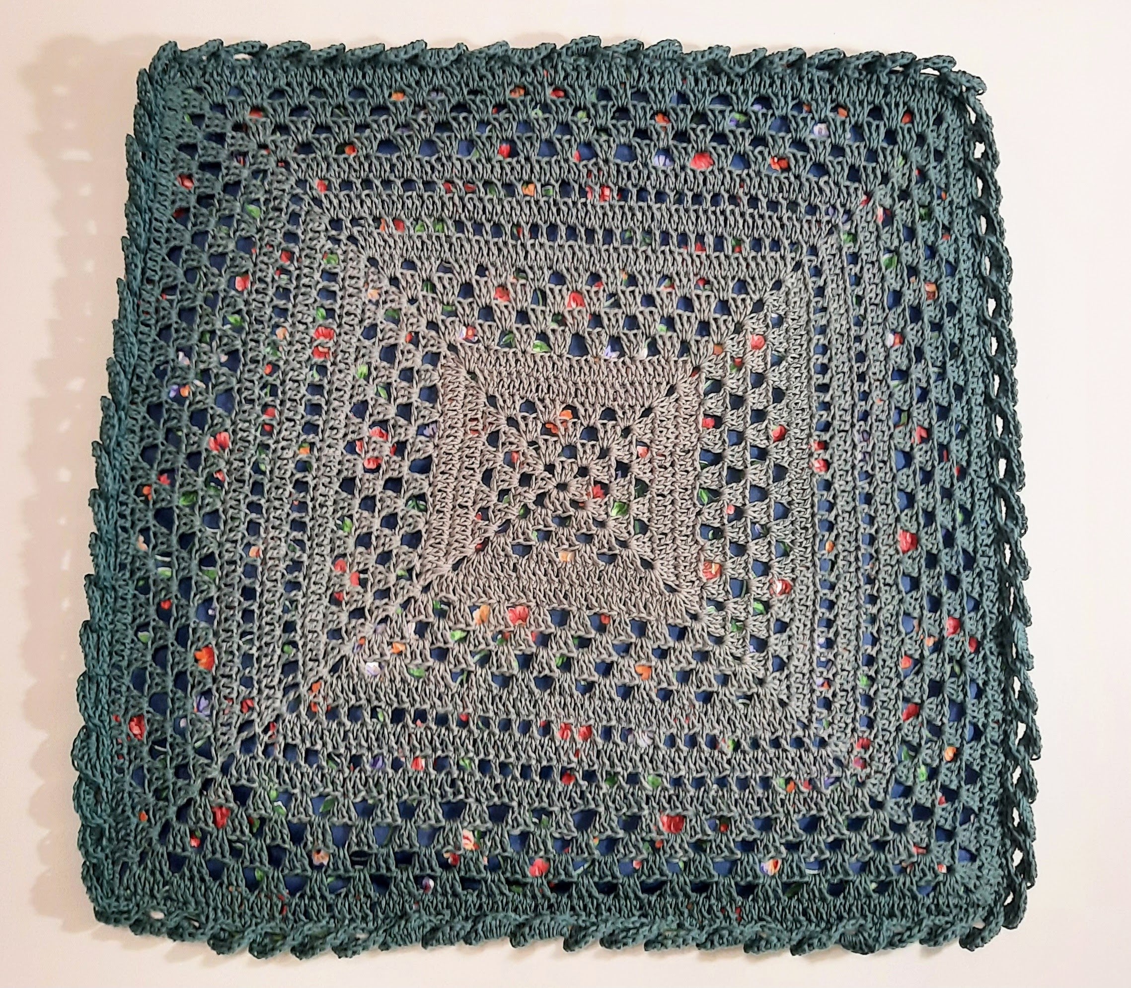 Crocheted front pillow cover: Size: 18"x18"