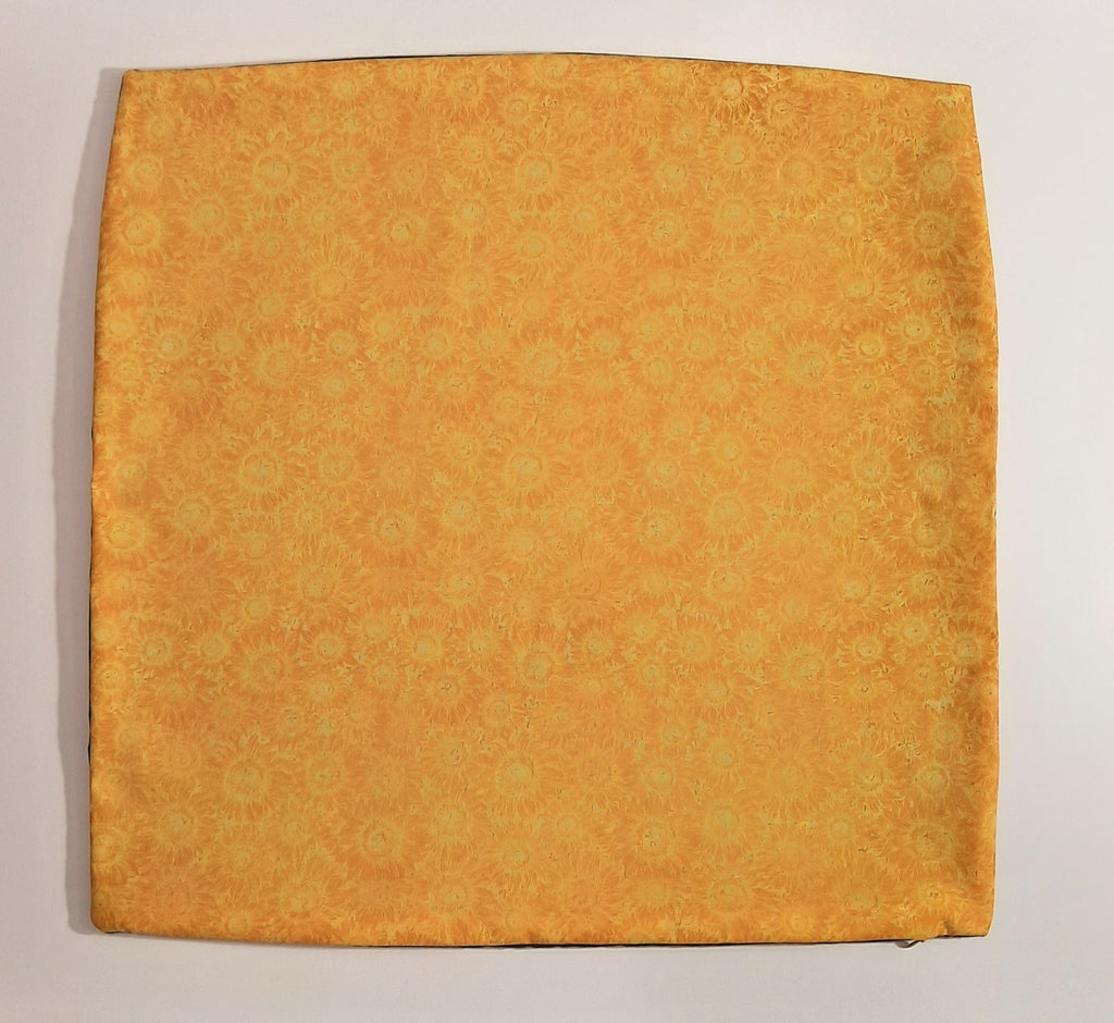Sunflower pillow cover. Size: 18"x18"