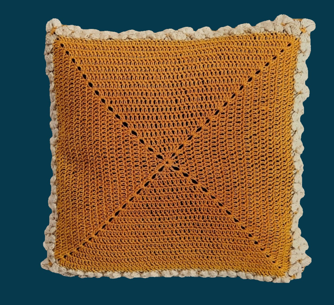 Crocheted pillow cover: Size: 18"x18"
