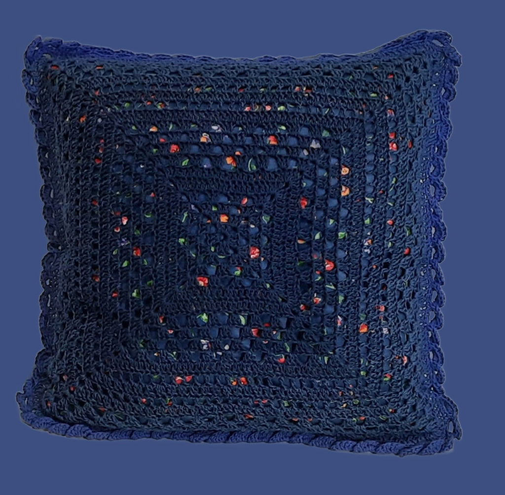 Crocheted front pillow cover: Size: 18"x18"