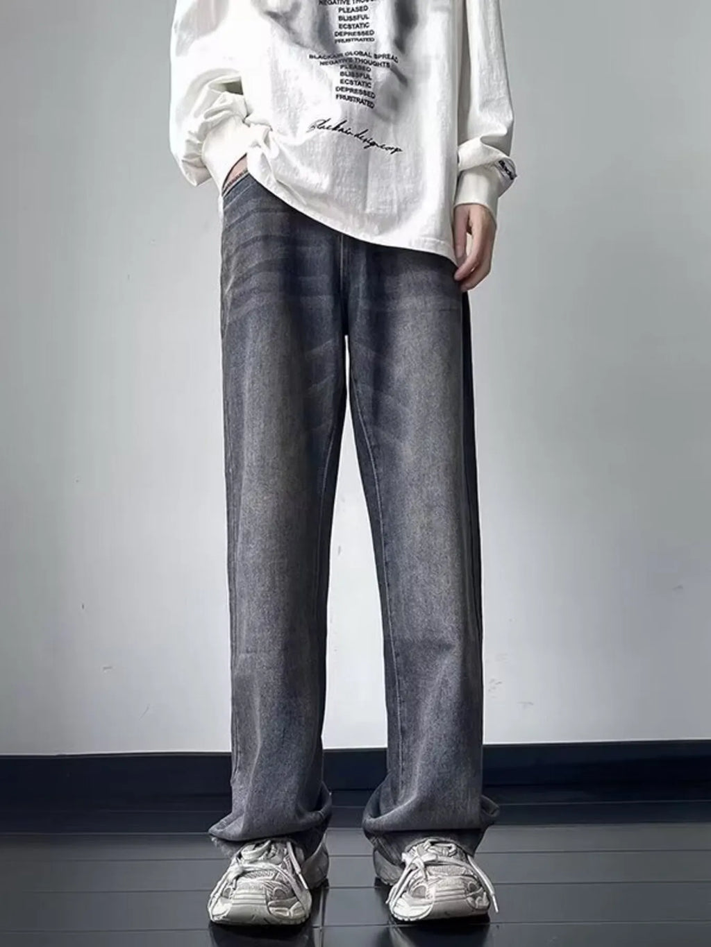 Men's Vintage Wash Loose Fit Jeans