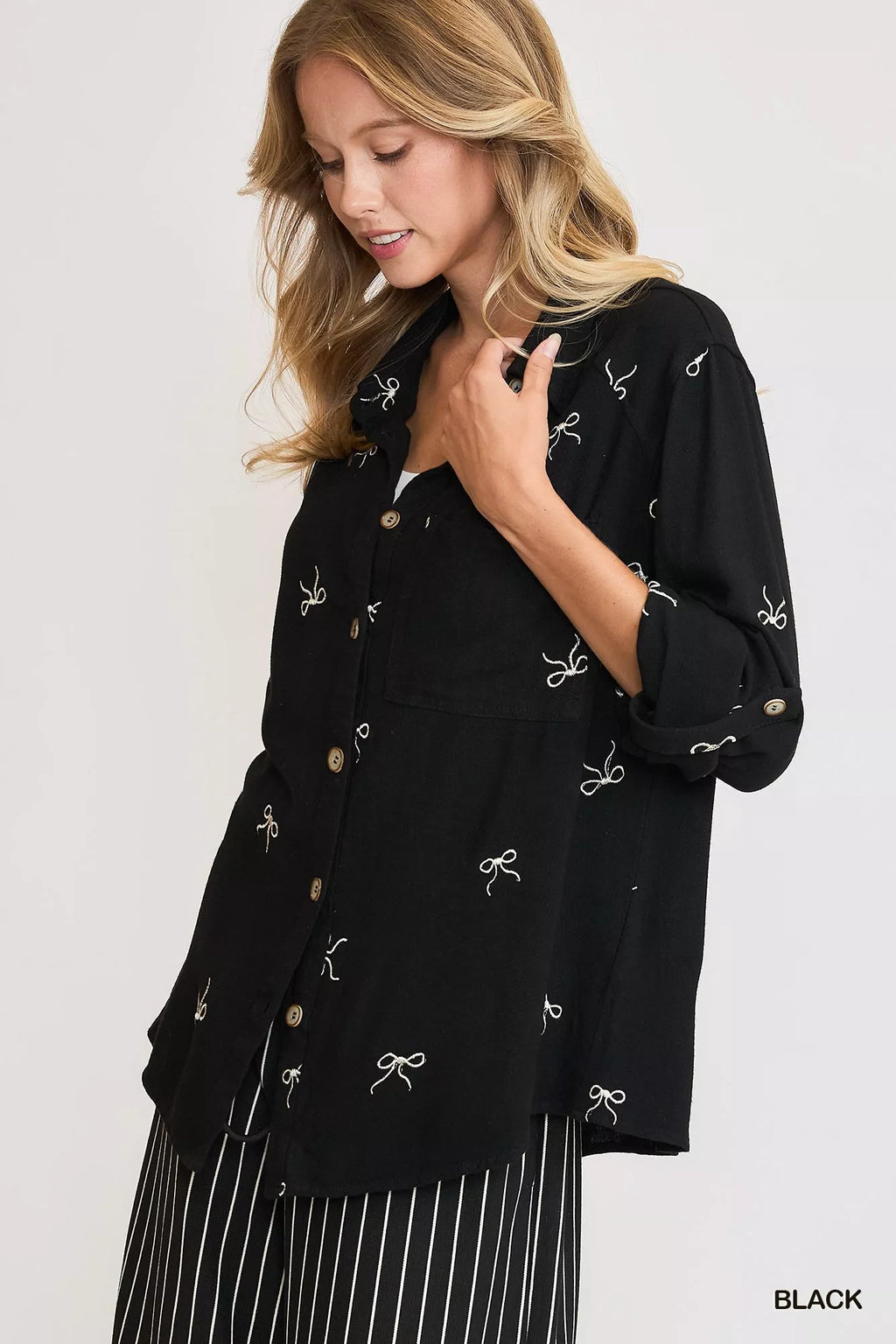 Linen Blend Fitted Shirt with Ribbon Embroidery Details