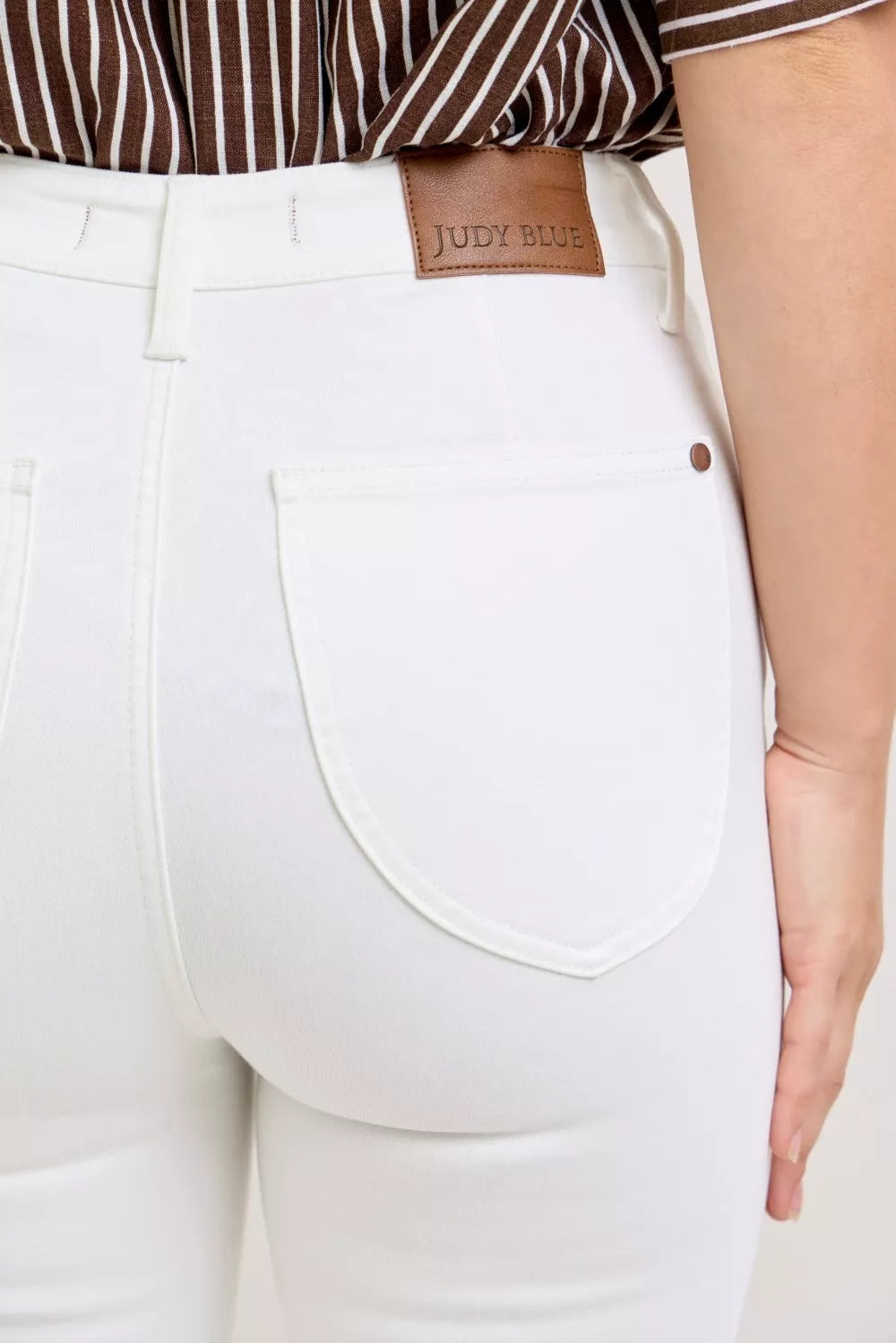 High Waist Extended Waistband Capri Pants with Spade Pockets