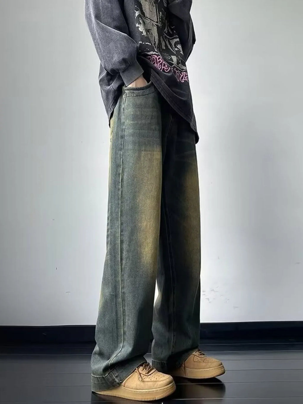 Men's Vintage Wash Loose Fit Jeans