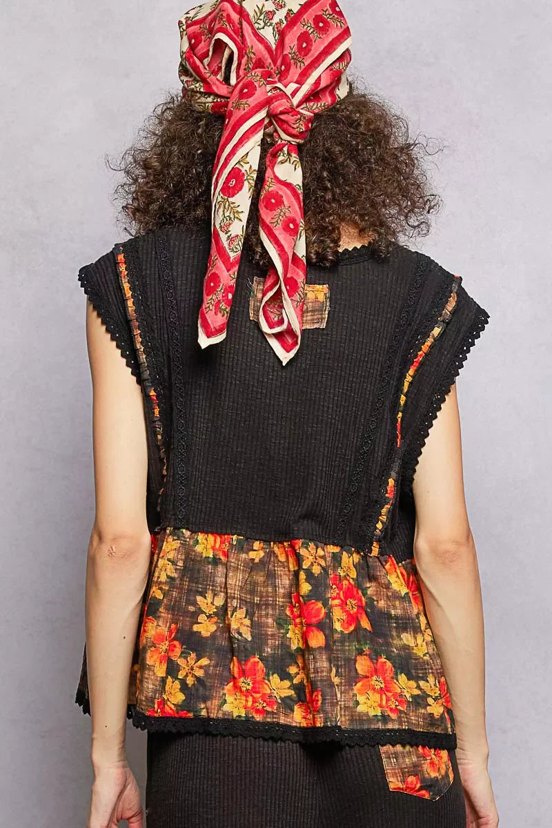 Lace Detail Floral Cropped Ruffled Top