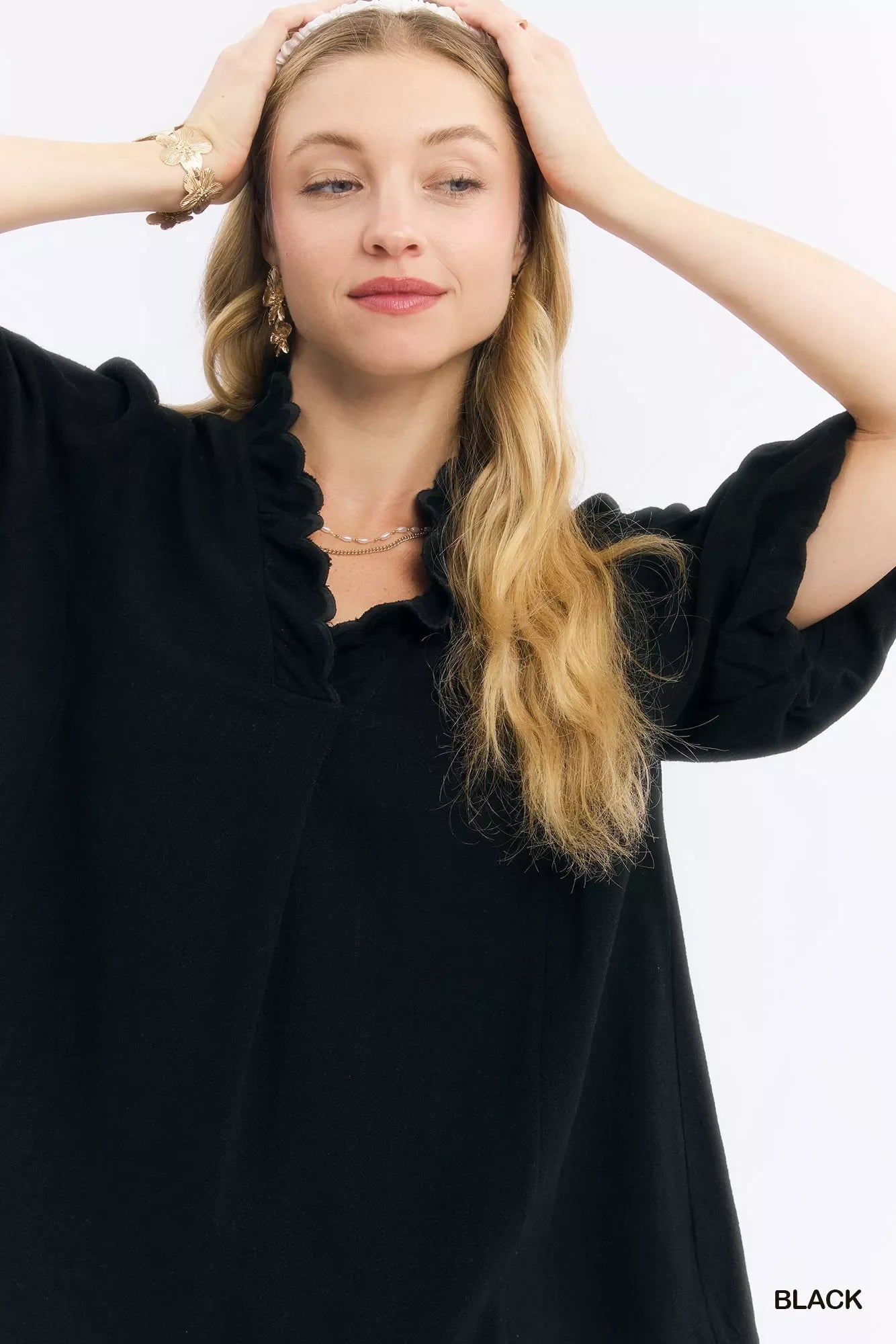 Linen Scallop Trim V-Neck Blouse