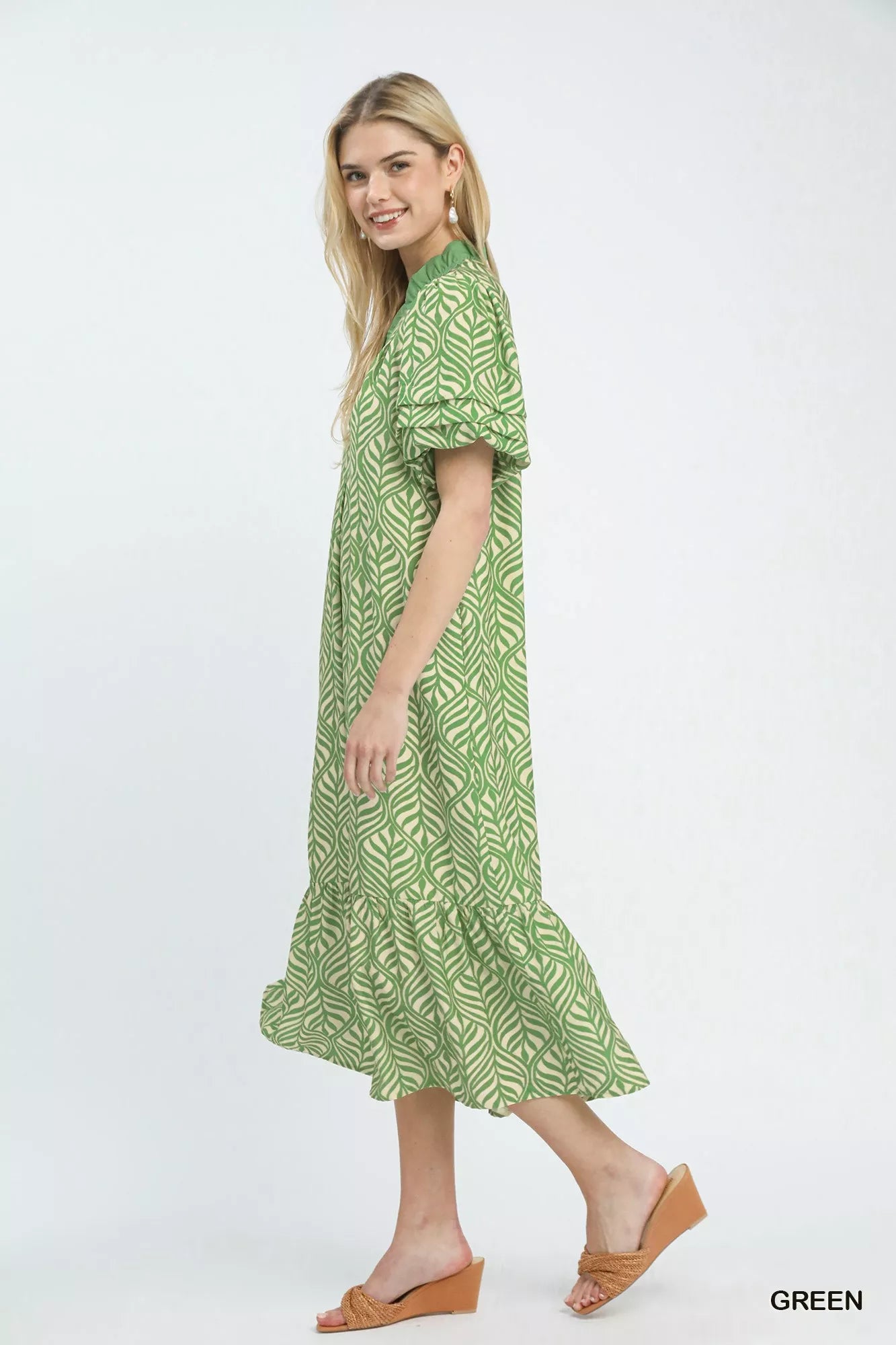 Leaf Print Ruffle Neck Midi Dress