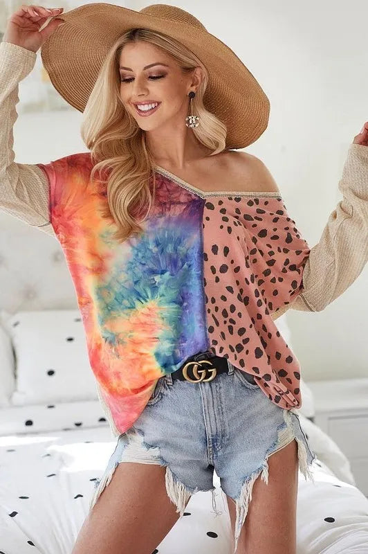 Print Block V Neck Top with Contrast Stitching