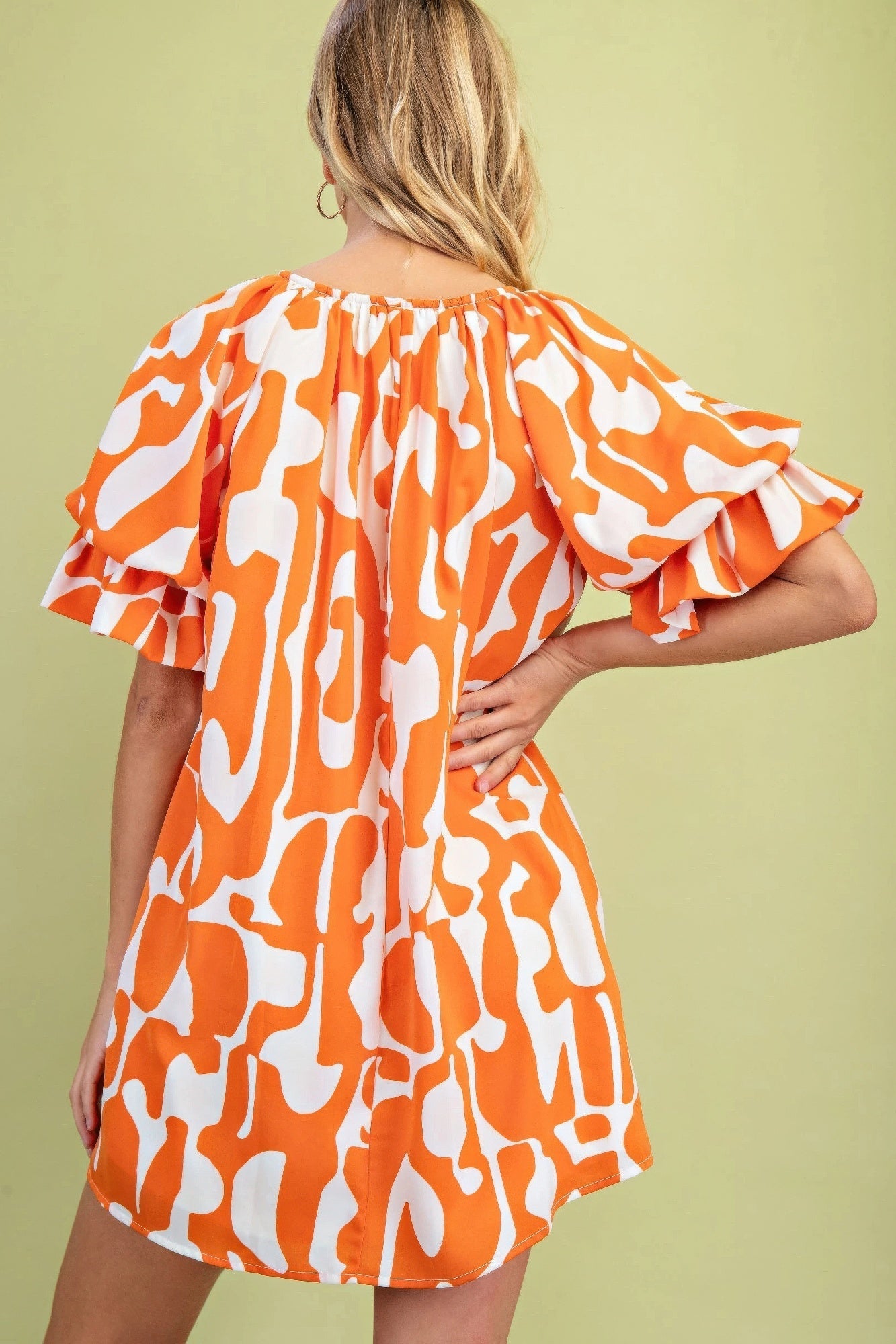 Geometric Print Loose Fit Mini Dress With Gathered Balloon Sleeves