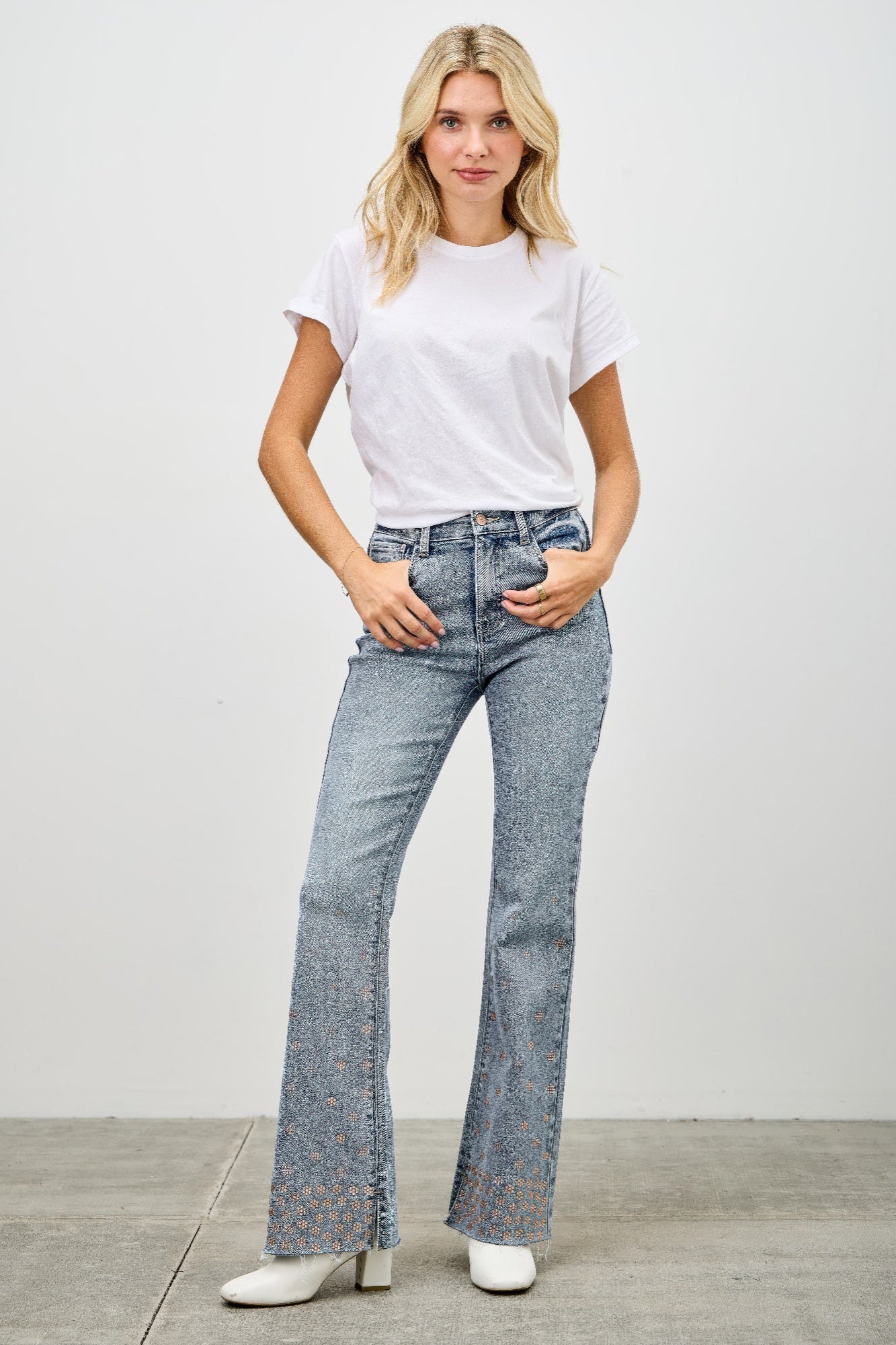 High Rise Kick Flare With Rhinestone