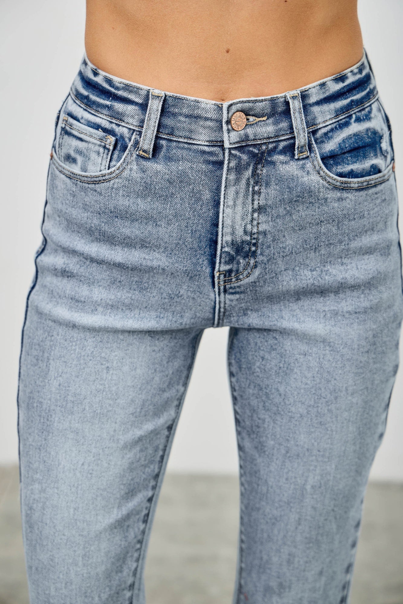 High Rise Kick Flare With Rhinestone