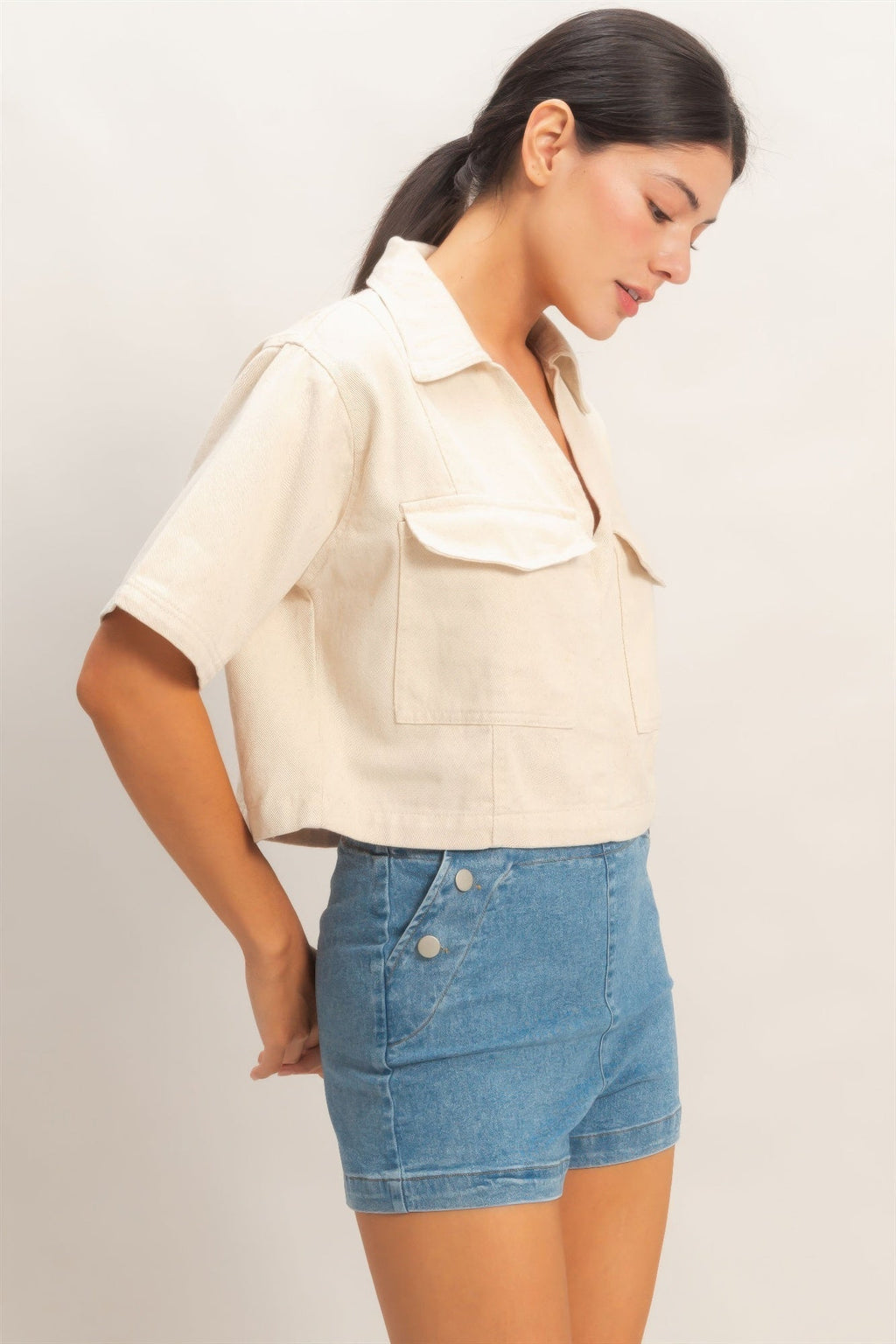 Collared V-neck Top