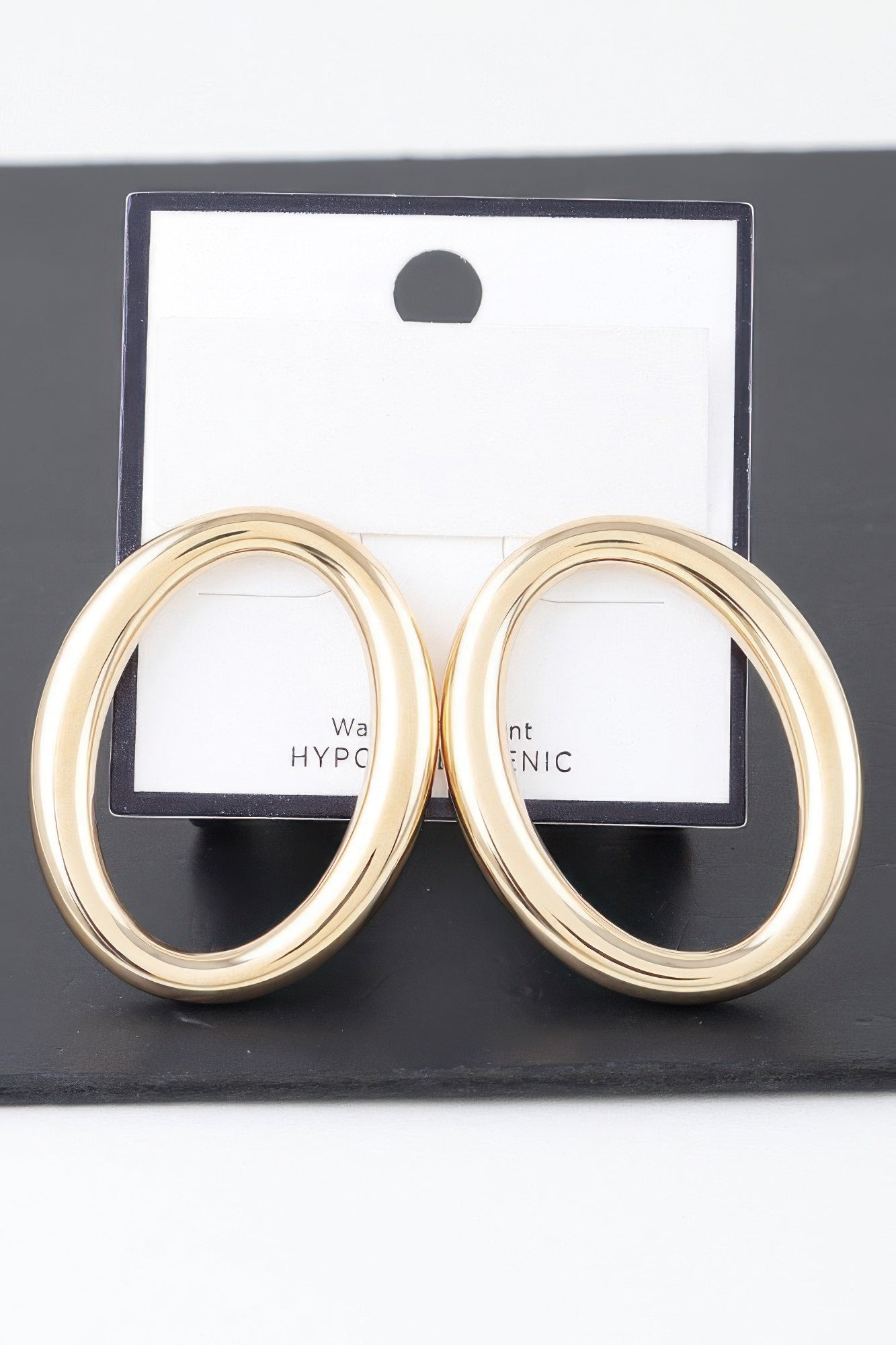 Shiny O Oval Earrings