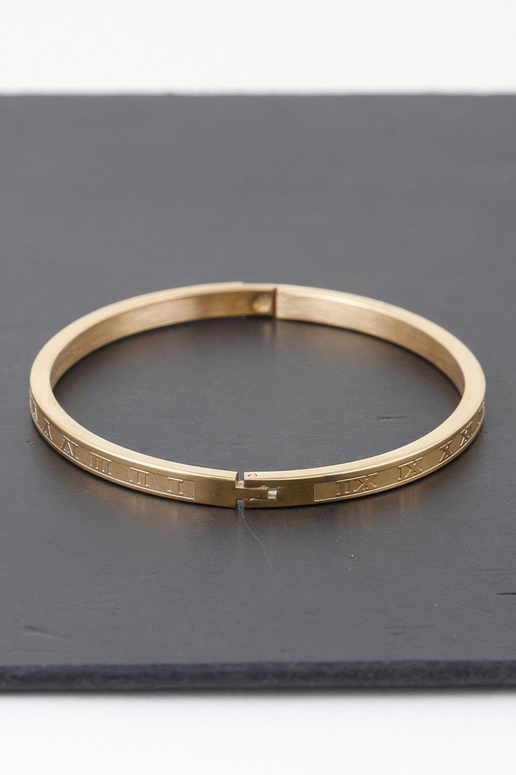 Thin Roman Numeral Bracelet