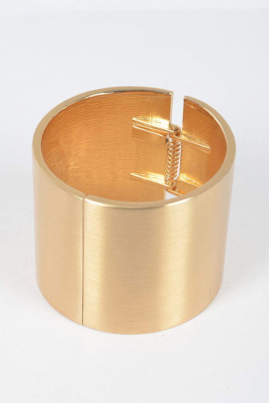 Metal Spring Hinge Bangle