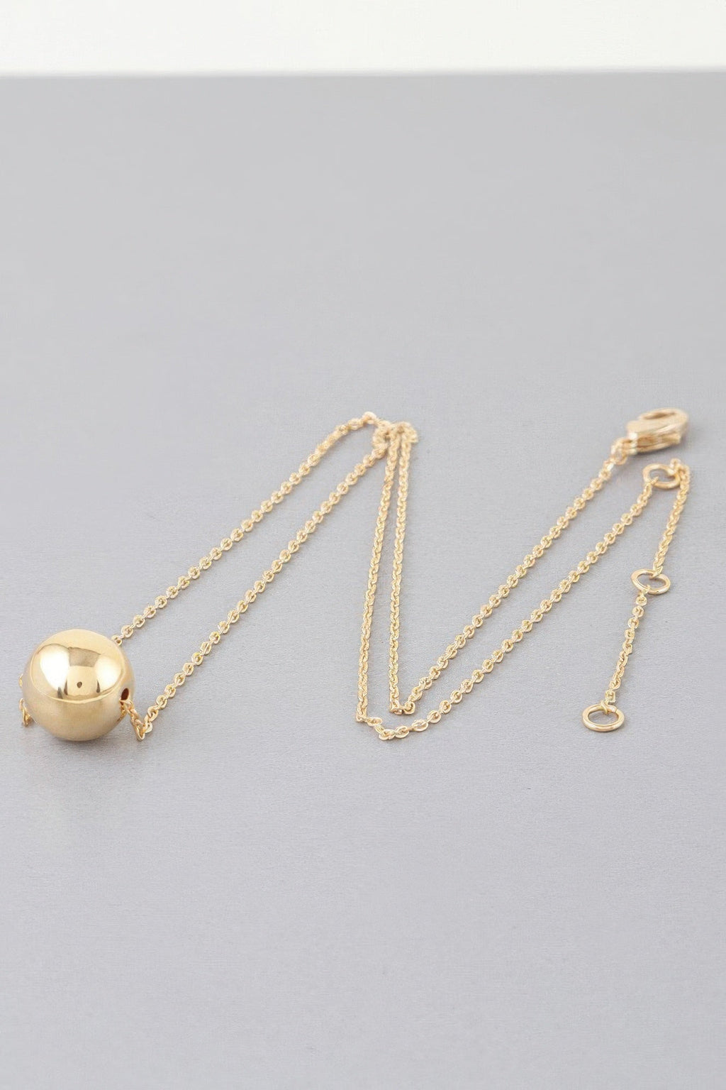 Shiny Bead Chain Necklace