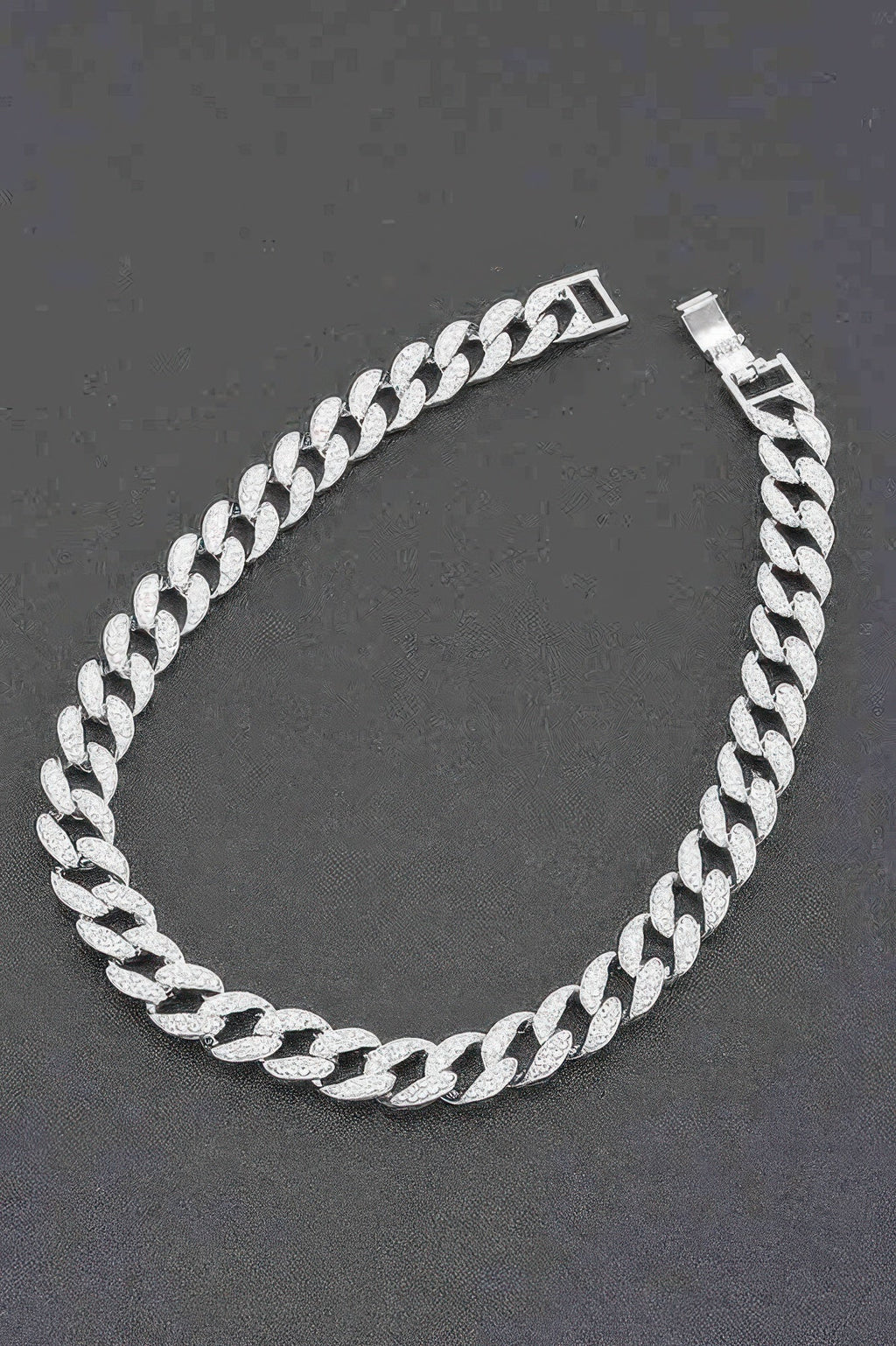 Hammered Bulk Chain Necklace