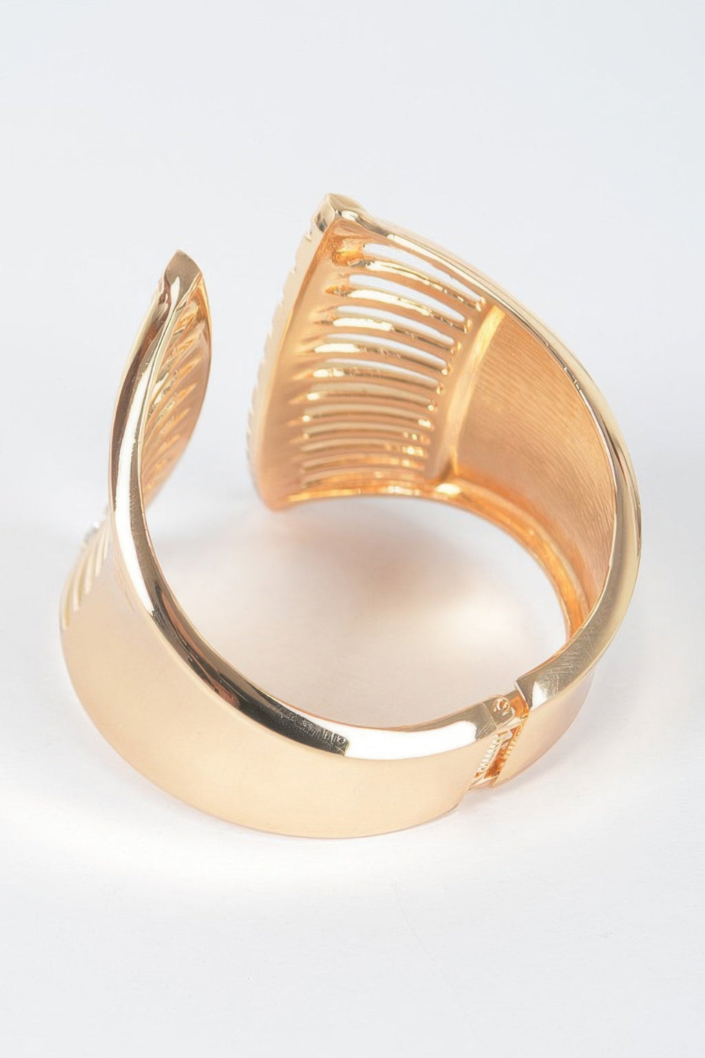 Metal Spring Hinge Cuff Bracelet