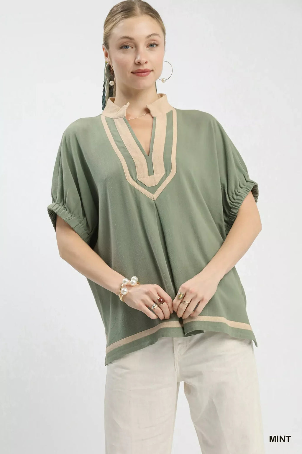 Linen Contrast Trim V-Neck Blouse
