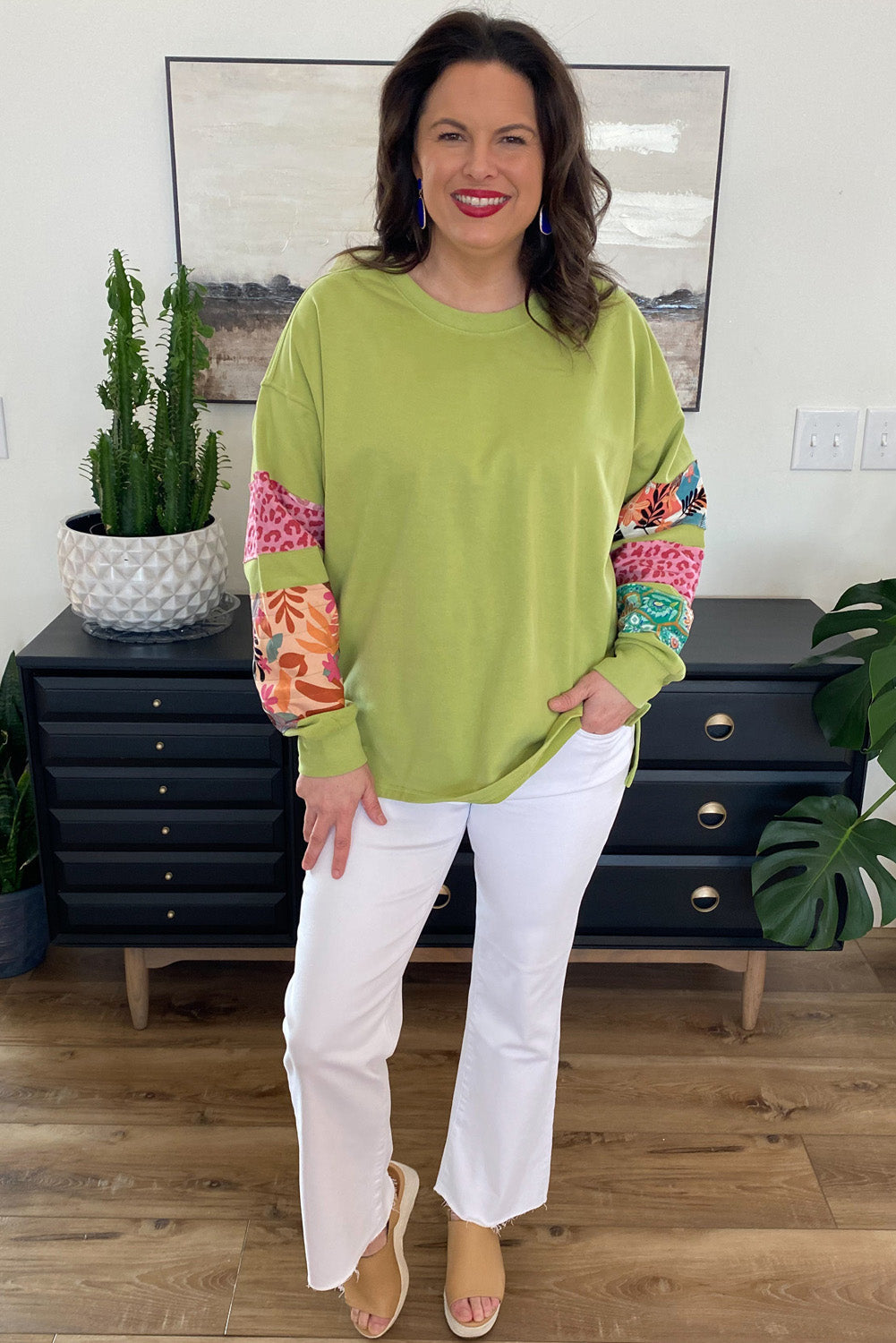 Green Leopard Patchwork Sleeve Split Plus Sweatshirt