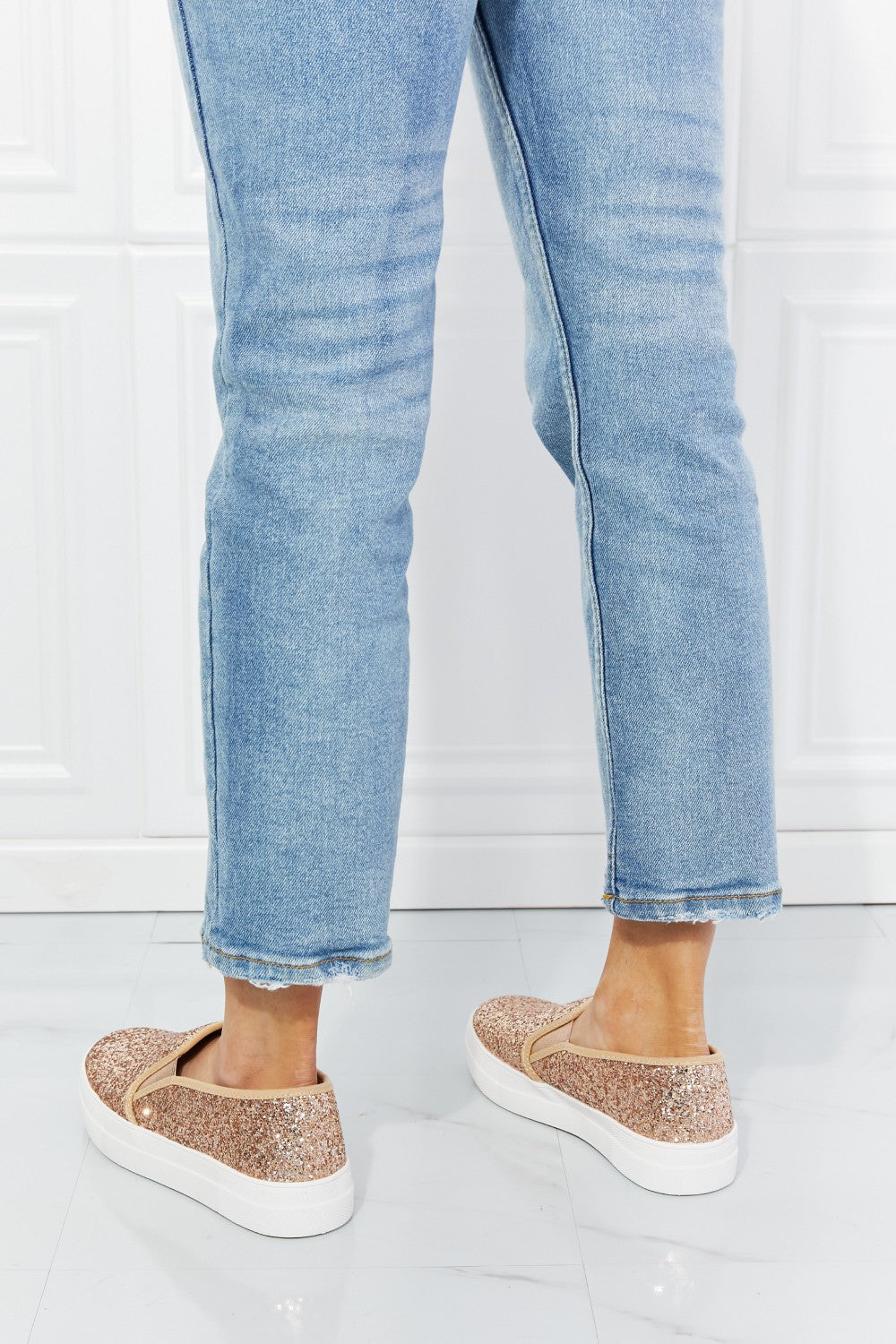 Fortune Dynamic City of Lights Glitter Slip-On Sneaker