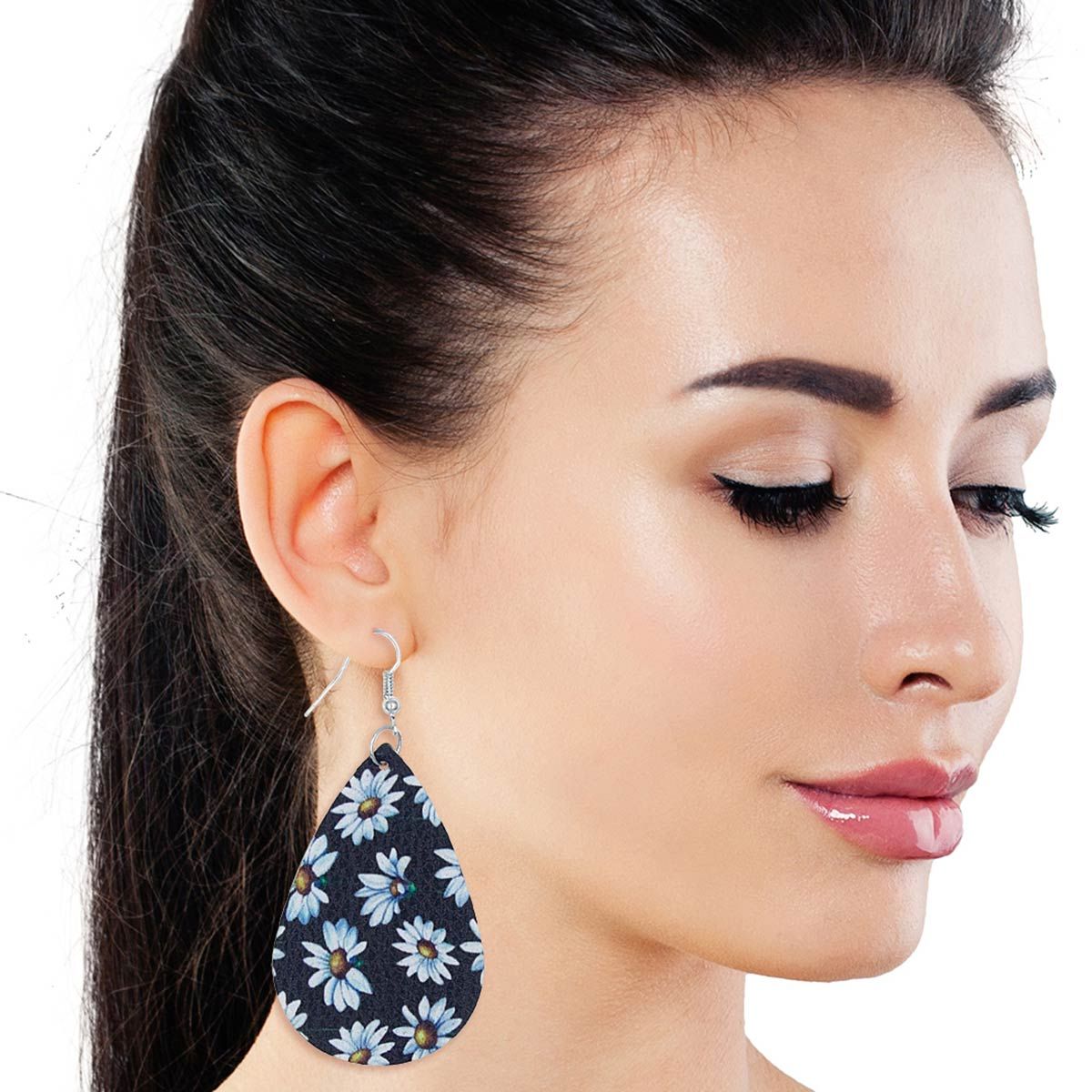 Teardrop Earrings with Daisy Print – Trendy Fashion Jewelry Accessory